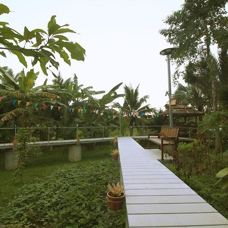 Hotel เรือนไทยใจสุขเอ๋ย Ban Bang Wa Exterior foto