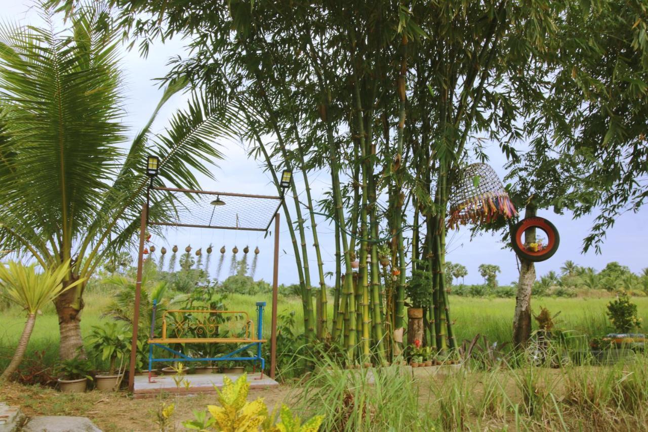 Hotel เรือนไทยใจสุขเอ๋ย Ban Bang Wa Exterior foto